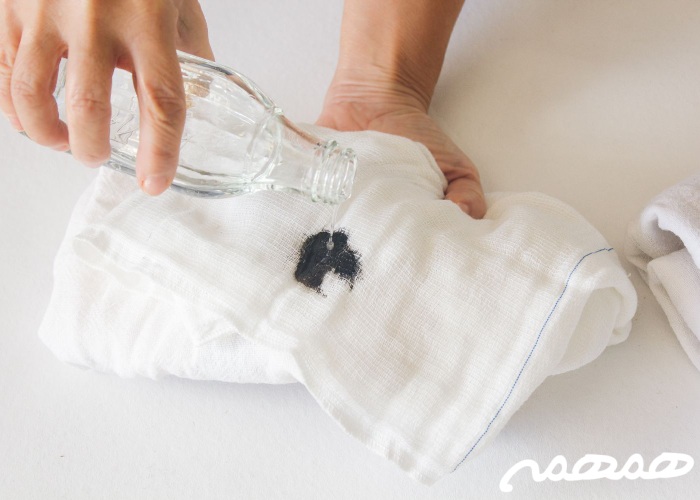 از بین بردن لکه خودکار از روی لباس